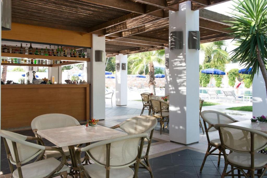 Restaurace v ubytování Pizzomunno Vieste Palace Hotel