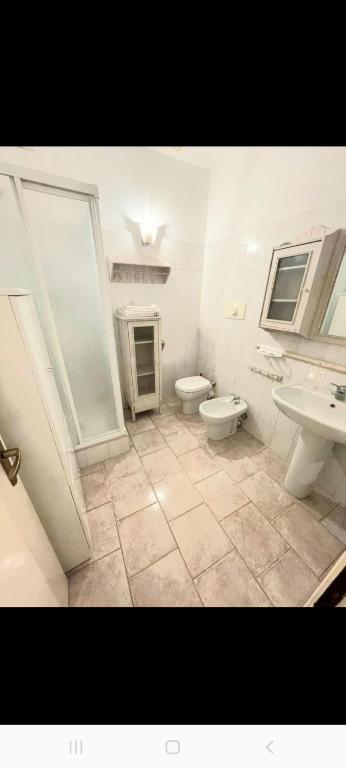 A bathroom at Milano Apartment Navigli View Grande