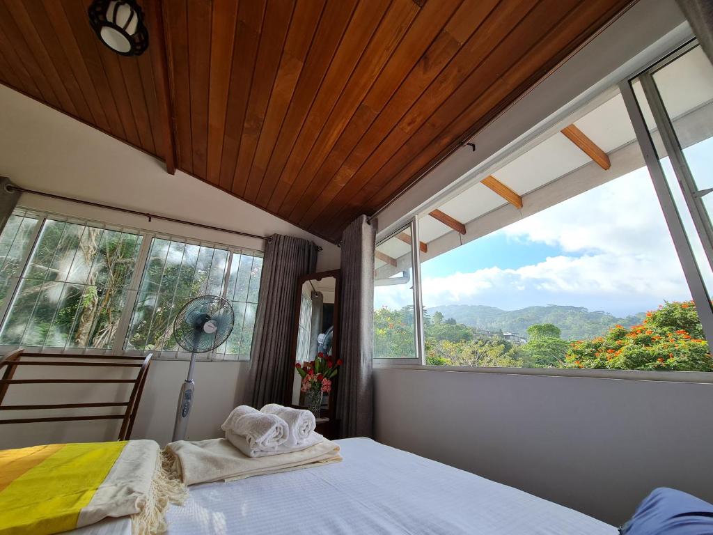 Nespecifikovaný výhled na hory nebo výhled na hory při pohledu z bed and breakfast