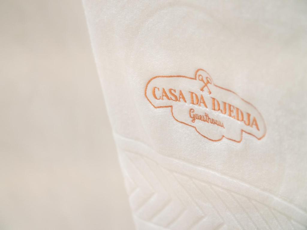 Certifikát, hodnocení, plakát nebo jiný dokument vystavený v ubytování Casa da Djedja