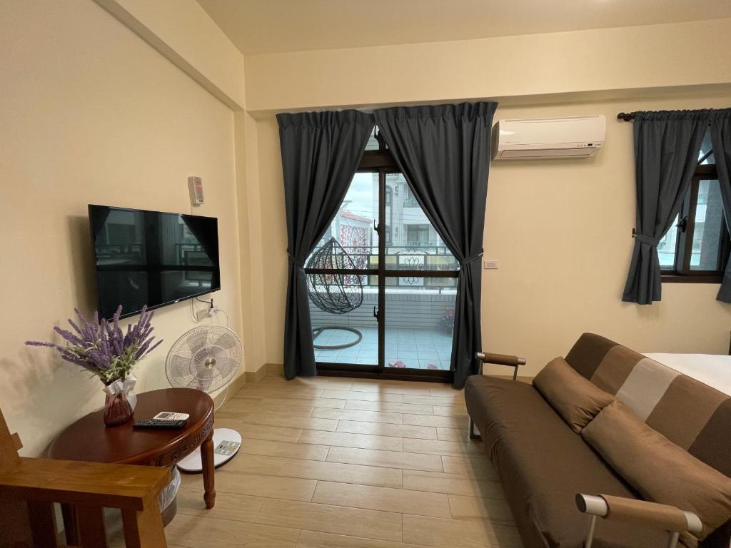 玉里香椿芽民宿 - Double Room With Balcony