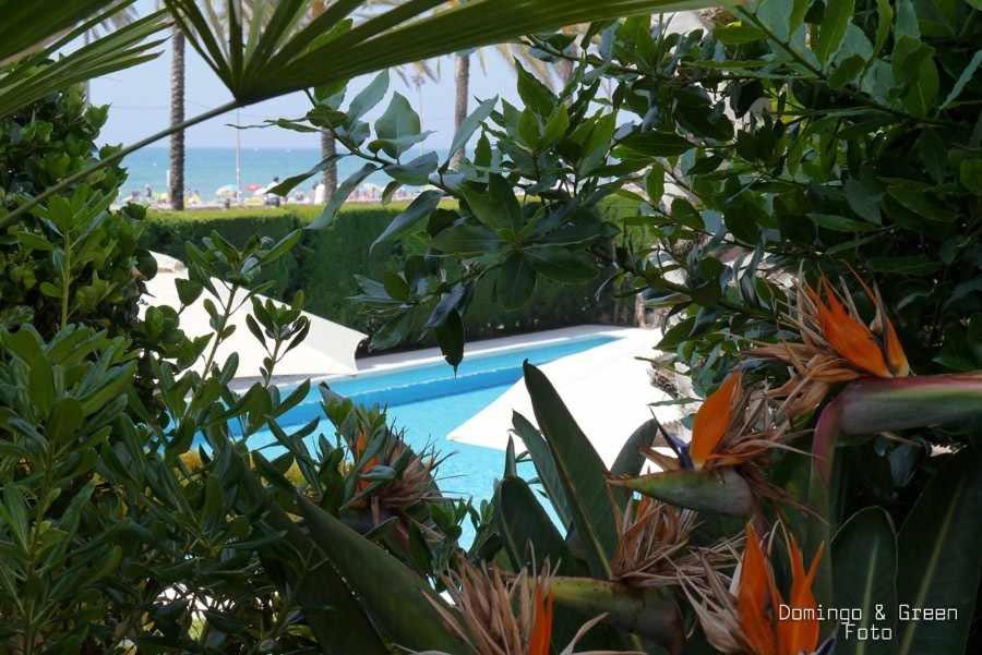 Bazén v ubytovaní MARICEL Apartment En la playa alebo v jeho blízkosti