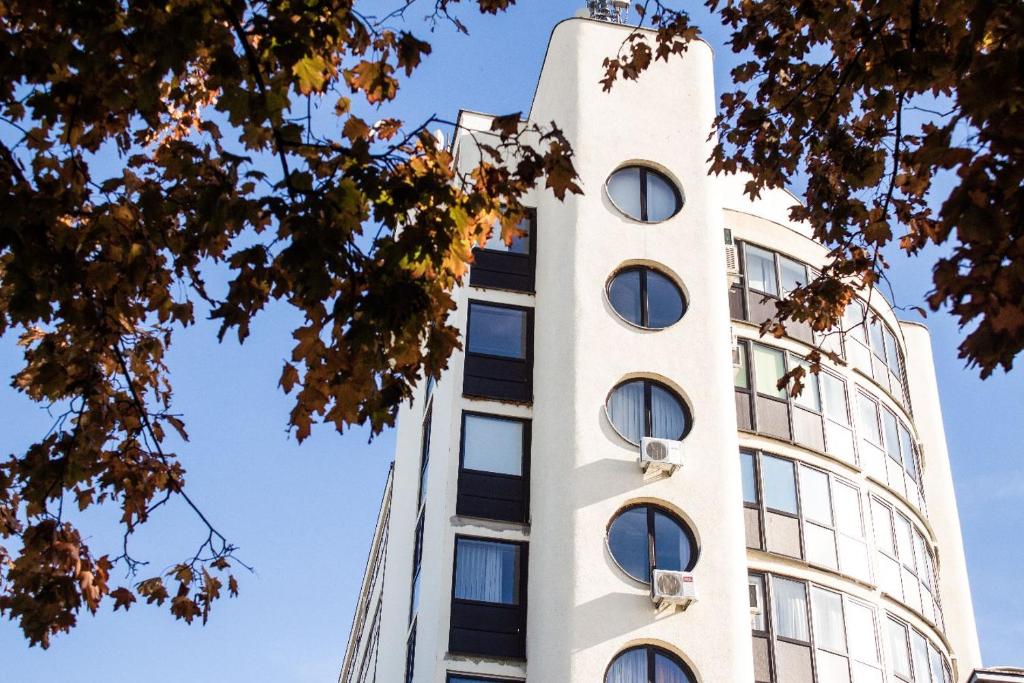 Hotel Novi Zagreb - Resim 13