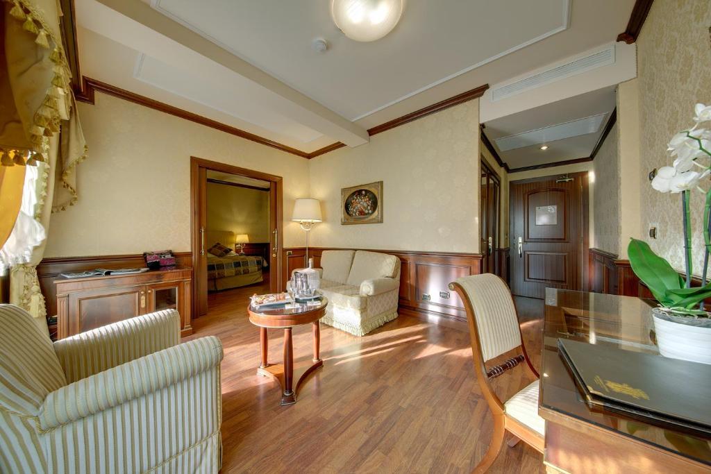 Hotel Splendid - Suite Junior - Lado De La Montaña