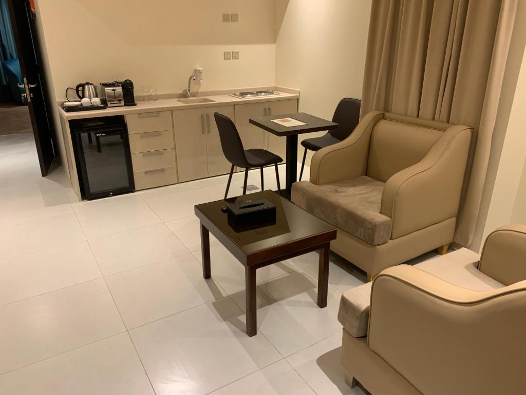 Fanan Suite - 