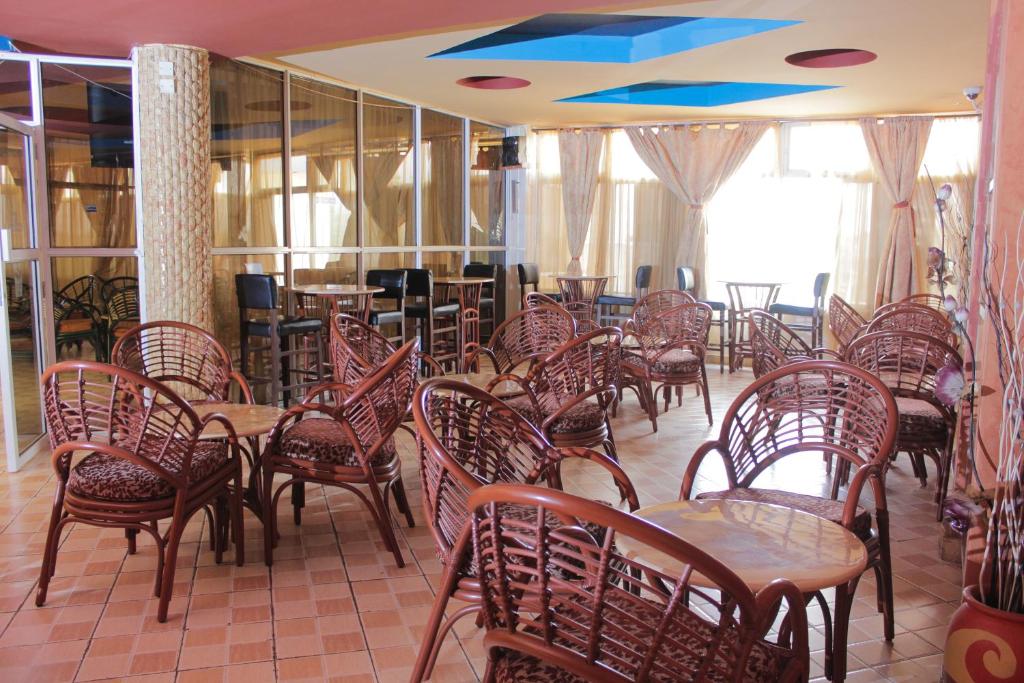 Restaurace v ubytování Pearl Palace Hotel