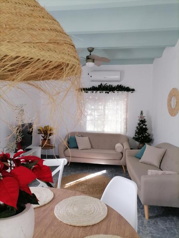 Masia Rosalia - Three-Bedroom House