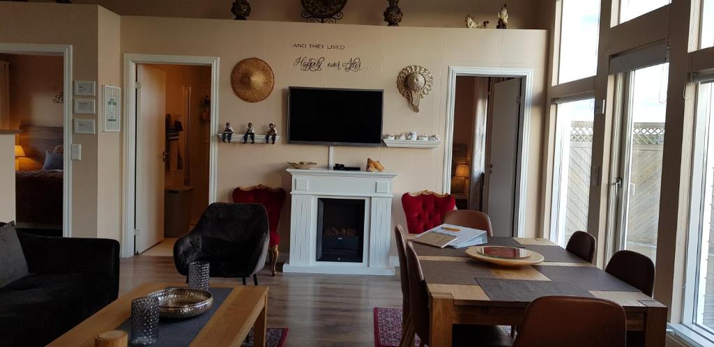 Sjónvarps- og/eða afþreyingartæki á Icelandic Cottages