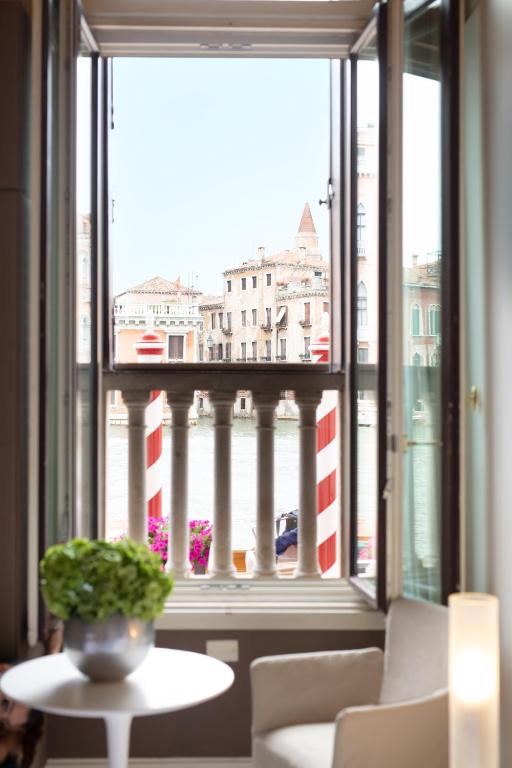 a large window with a view of a city at Palazzo Barocci in Venice
