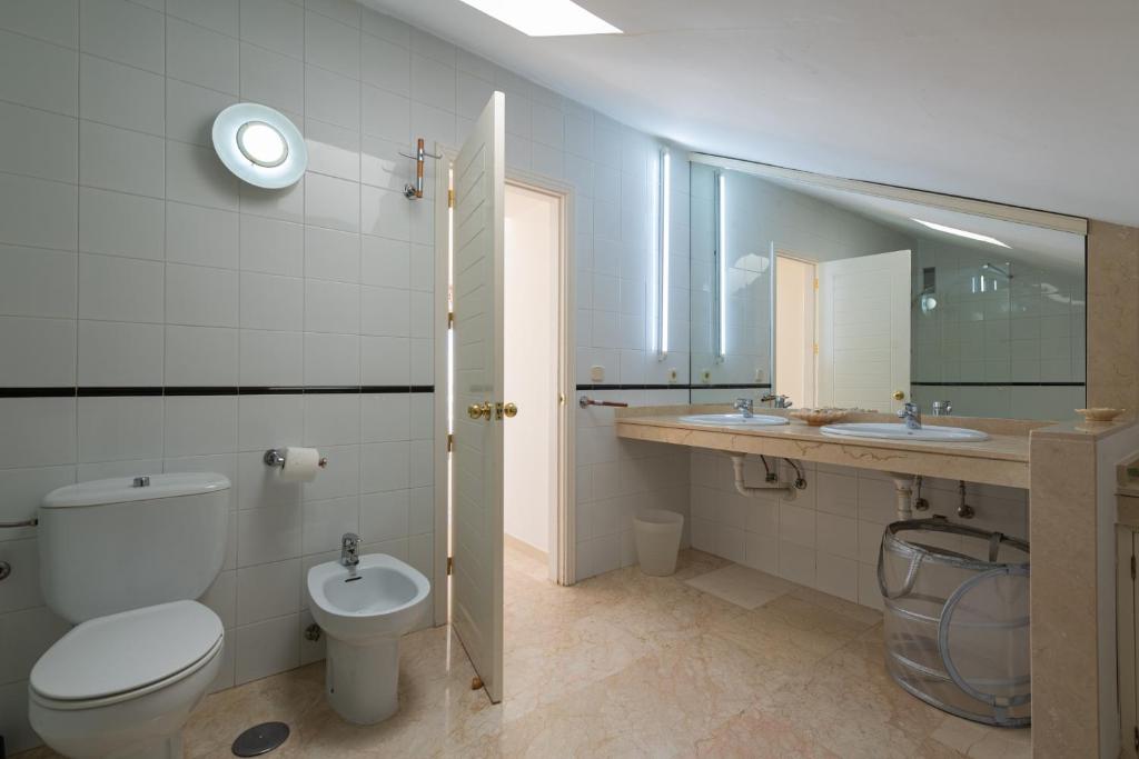 Kúpeľňa v ubytovaní BLUE MARLIN APARTMENT - GRAN CANARIA STAYS