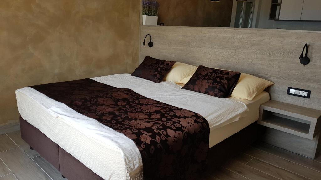 Postel nebo postele na pokoji v ubytování Premium Appartments Suha Punta
