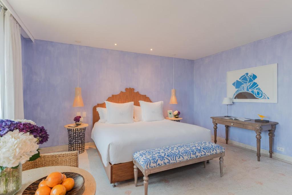 Charleston Santa Teresa Cartagena - Deluxe King Room