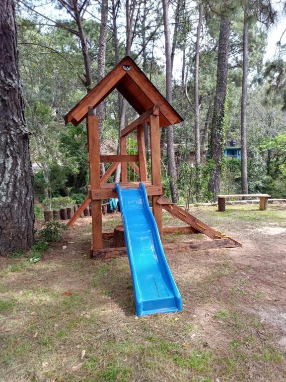 Herní místnost nebo prostor pro děti v ubytování Mazamitla Pinos del Rio