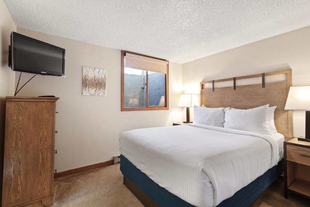 Gold Point Resort Breckenridge by Vacatia photo