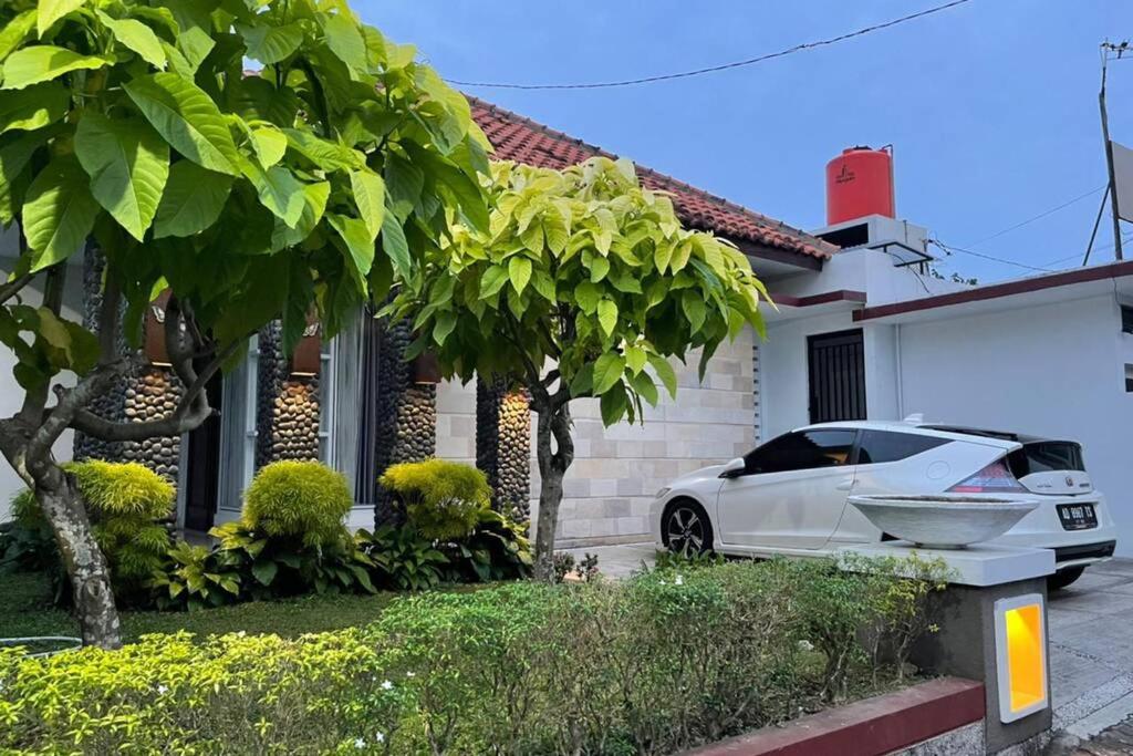 BALI Luxury Guest House Purwokerto