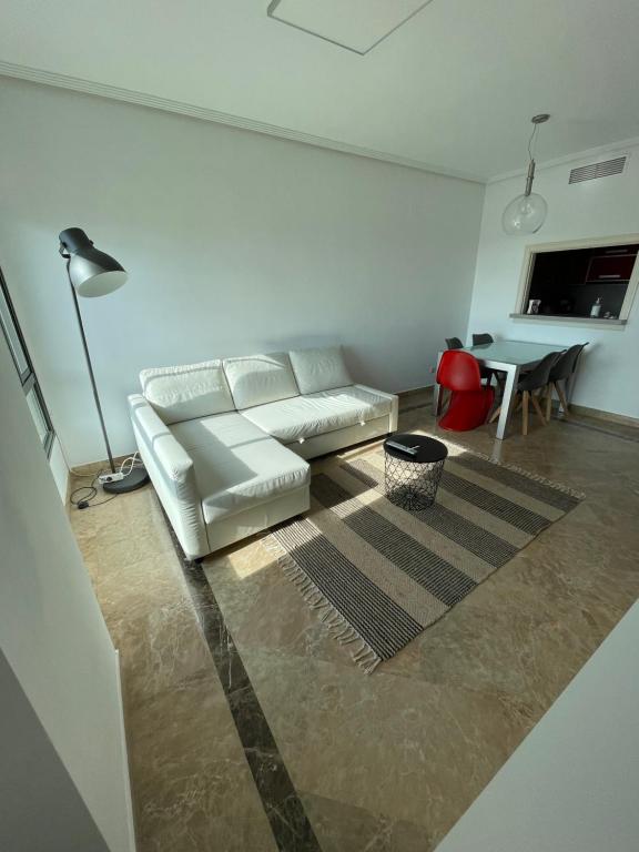 A seating area at Little relax Marbella centro