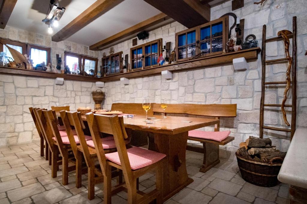 Фотография из галереи Kastell Apartments в Лопаре