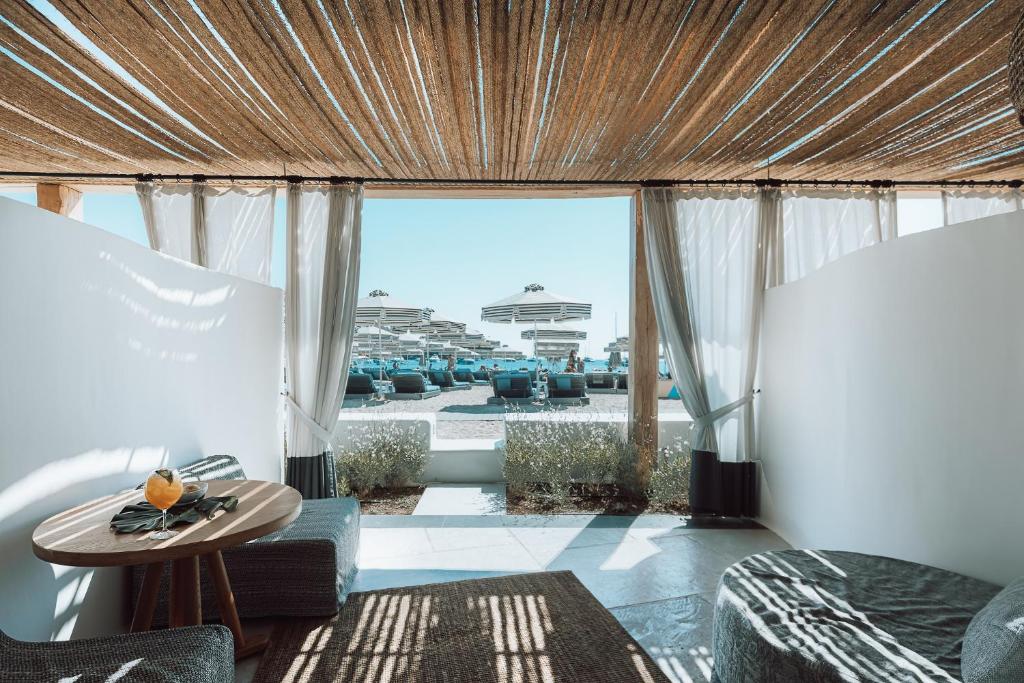 Posezení v ubytování Mykonos Ammos Hotel - Small Luxury Hotels of the World