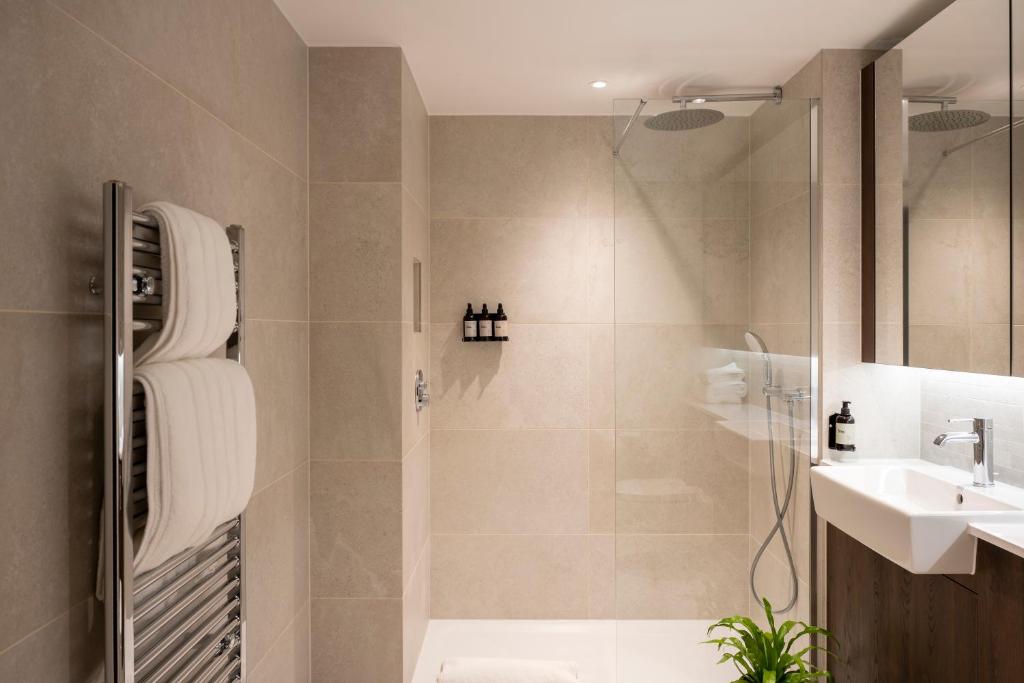 Cove Landmark Pinnacle - Resim 3