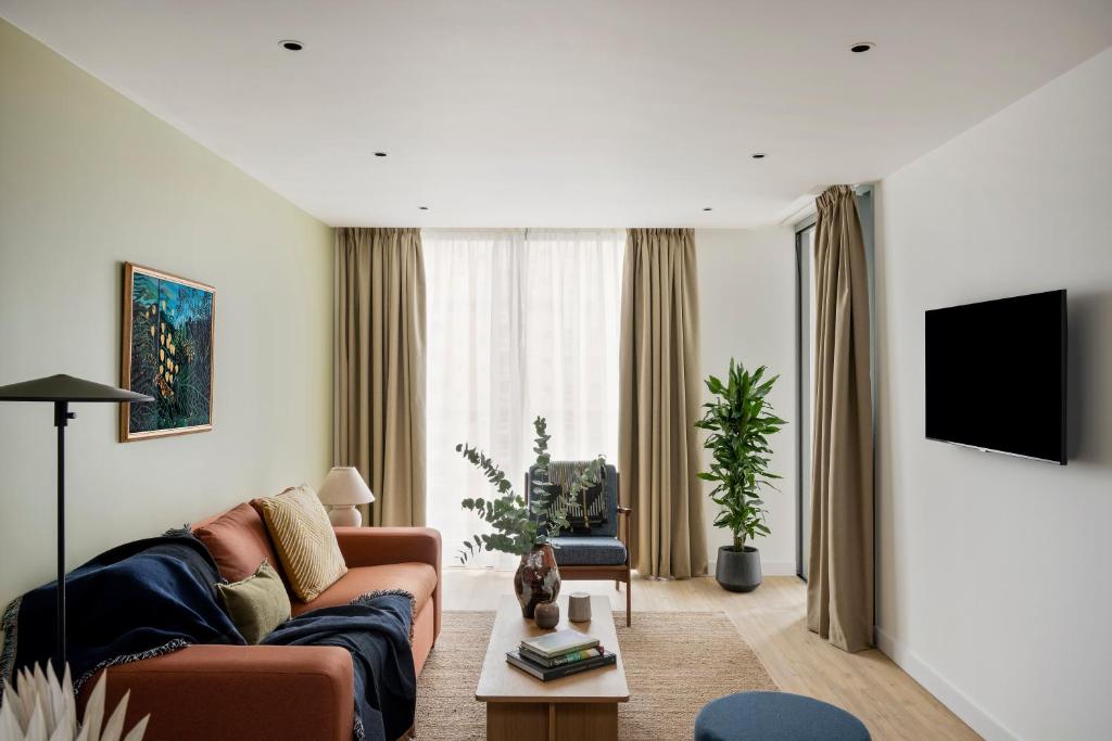 
One-Bedroom Apartment
