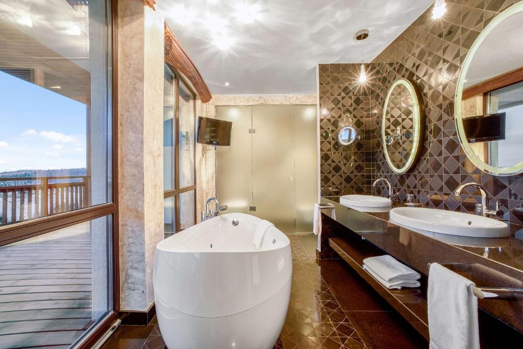 Koupelna v ubytování Radisson Blu Resort Bukovel