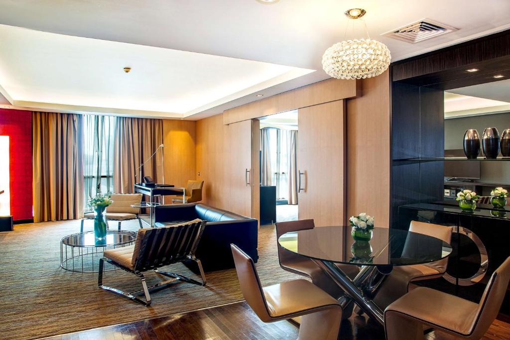 Radisson Blu Hotel, Dubai Media City, Dubái – Precios actualizados 2023