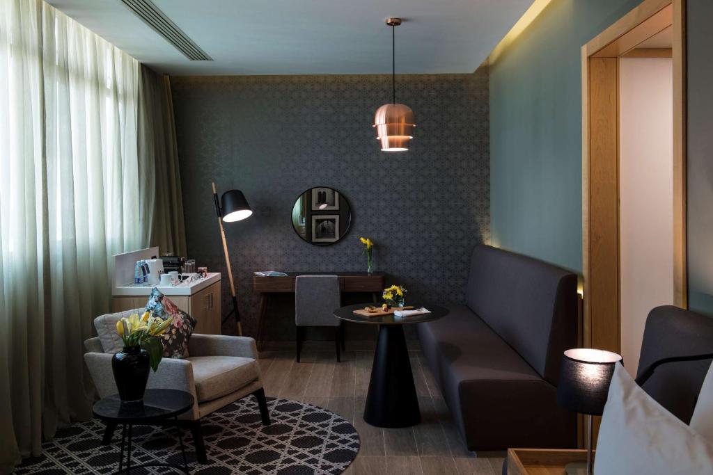Posezení v ubytování Radisson Blu Hotel, Beirut Verdun