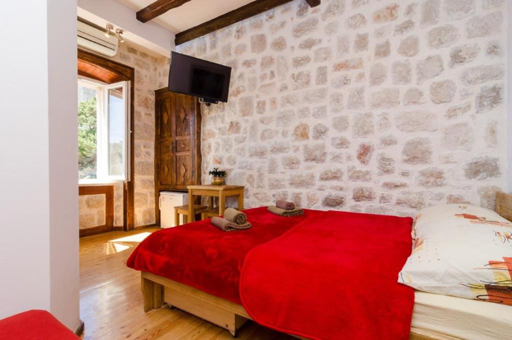 Eddie's Sea View Rooms Old Town - 19