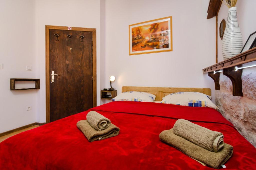 Eddie's Sea View Rooms Old Town - 7