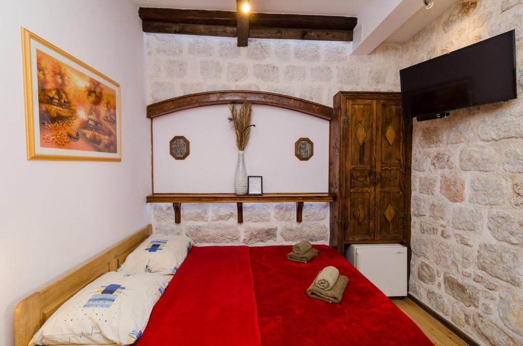 Eddie's Sea View Rooms Old Town - 9