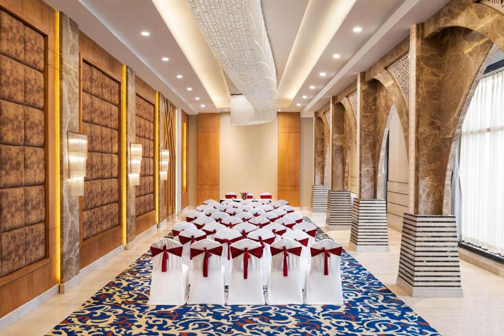 Fotografie z fotogalerie ubytování Ramada by Wyndham Varanasi Katesar v destinaci Chandauli