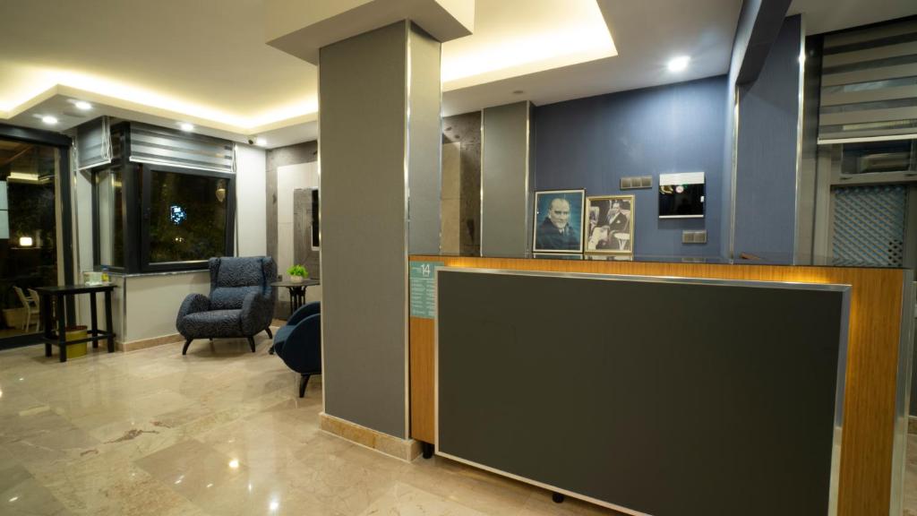 A seating area at OPERA Hotel Antalya
