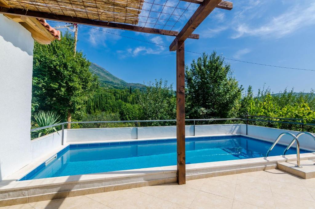 Bazén v ubytovaní Villa Dalmatian Gem alebo v jeho blízkosti