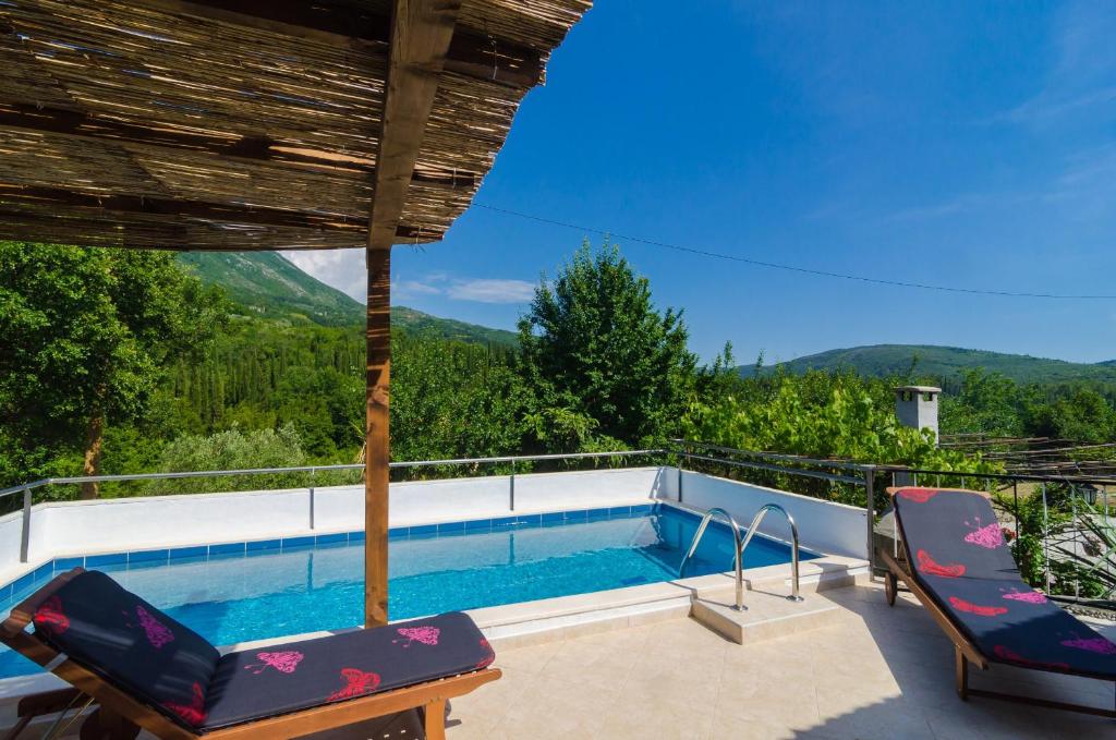 Bazén v ubytovaní Villa Dalmatian Gem alebo v jeho blízkosti
