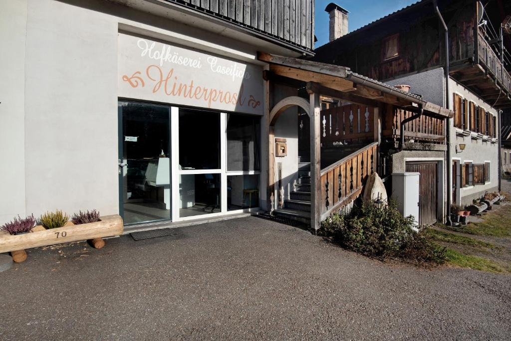 The building in which Az apartmant is located