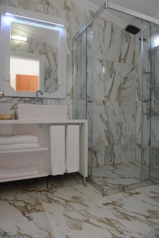 A bathroom at Ölüdeniz Turquoise Hotel - All Inclusive