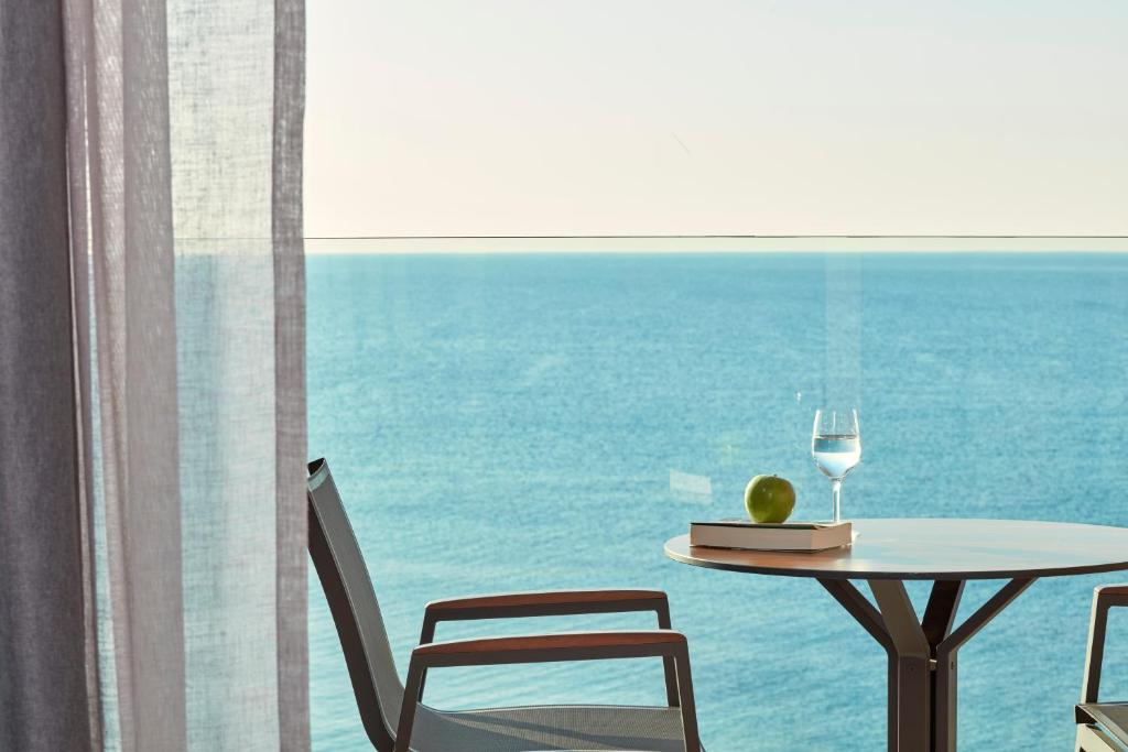 Amada Colossos Resort - 13