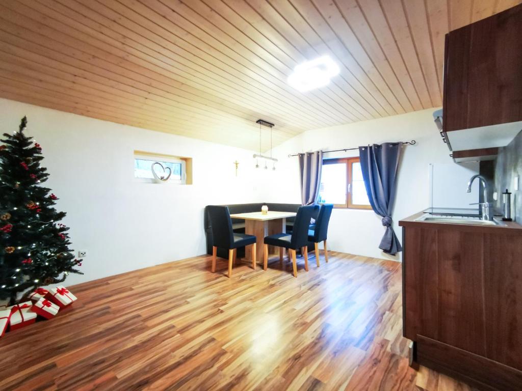 Fotografie z fotogalerie ubytování Alpenchalet Dona v destinaci Partenen