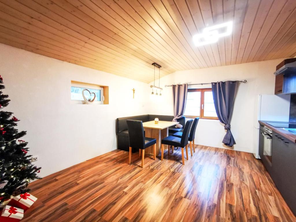 Kuchyň nebo kuchyňský kout v ubytování Alpenchalet Dona