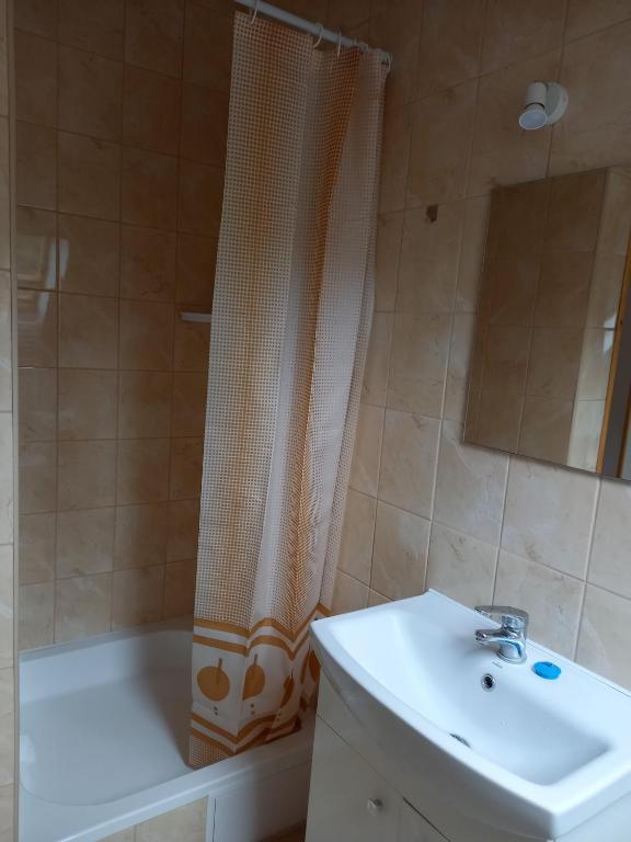 Willa Rudenka - Quadruple Room With Private Bathroom