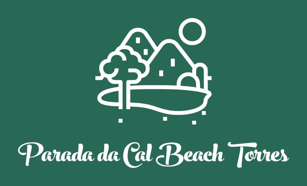 logotipo de un complejo de playa llamado pacola do cal beach tortutles en Parada da Cal Beach Torres, en Torres