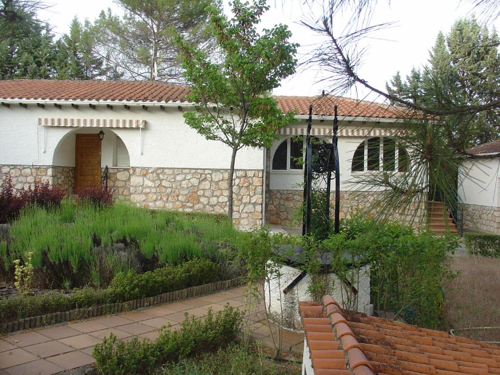 Hotel Villa Antares para 2 a 10 personas en Renera en Renera, Castilla La Mancha