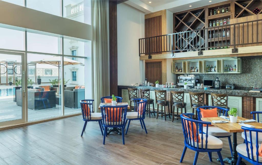 Posezení v ubytování Radisson Blu Hotel, Ajman
