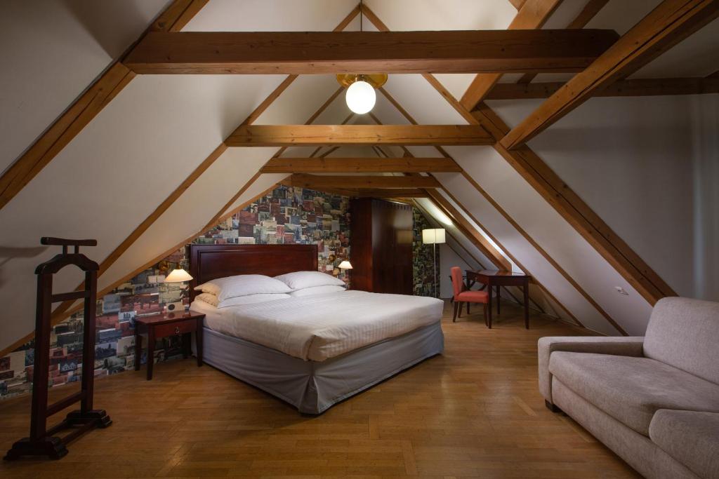 Charles Bridge Rooms & Suites by SIVEK HOTELS - Resim 6