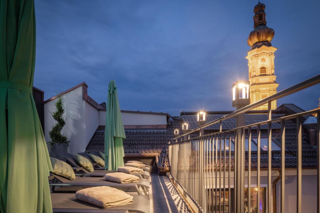 Fotografie z fotogalerie ubytování Hotel-Gasthof Höttl v destinaci Deggendorf