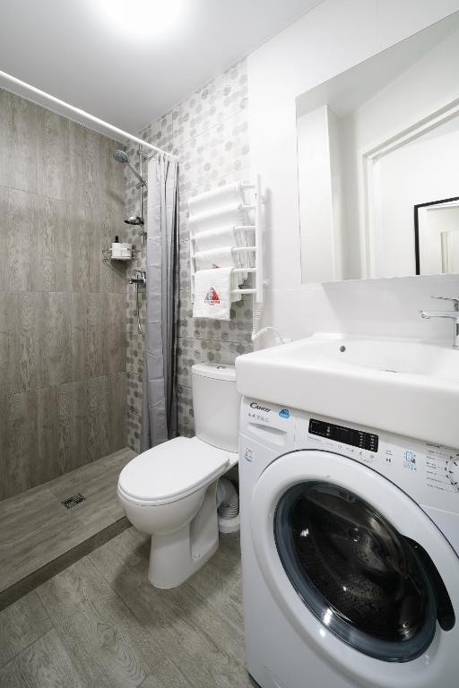 MYFREEDOM z usima zruchnostiamy, poblyzu metro Chernihivska Apartments photo 3