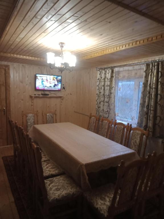 Holiday Home Tihiy Dvor - Six-Bedroom House