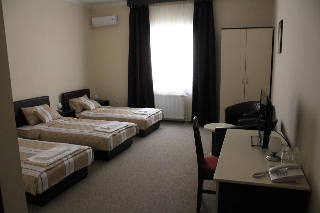 Hotel Feniks Požarevac - Habitación Triple Clásica
