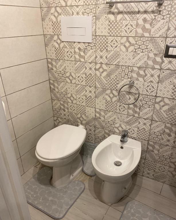 Łazienka w obiekcie Ropellì Santa Chiara
