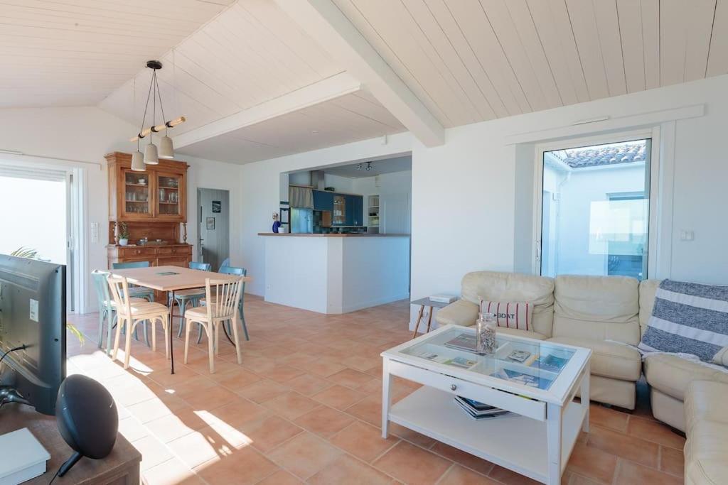 Kuchyň nebo kuchyňský kout v ubytování Maison Vue mer panoramique
